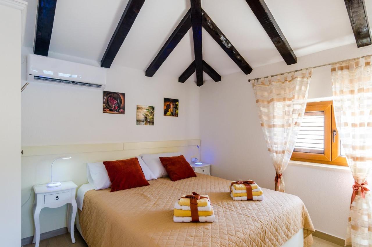 Apartments Melany سلانو المظهر الخارجي الصورة
